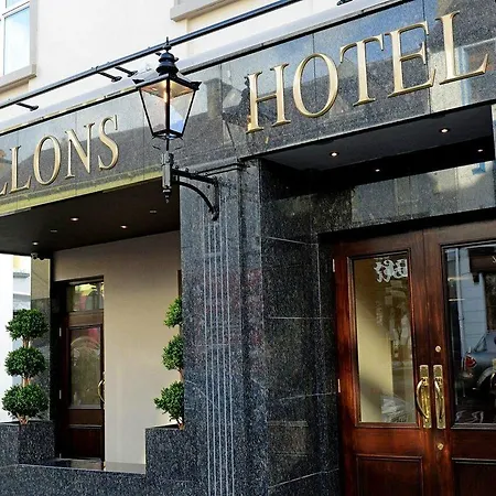 Dillon's Hotel